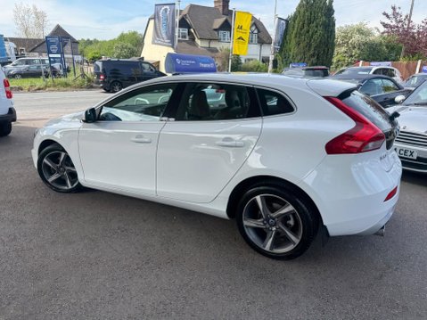 Volvo V40 2.0 T2 R-Design Euro 6 (s/s) 5dr 11