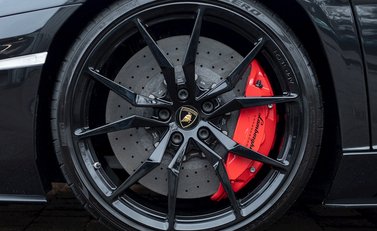 Lamborghini Aventador S LP740-4 12