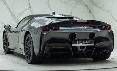 Ferrari SF90 Stradale ASSETTO FIORANO 10