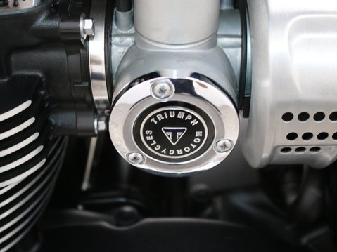 Triumph Bonneville T120 Diamond 22