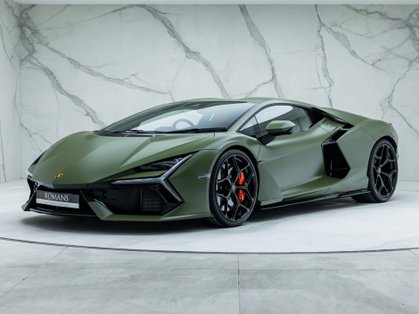 Lamborghini Revuelto 