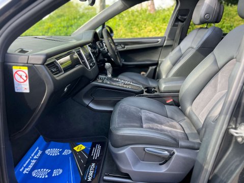Porsche Macan 3.0 Macan S D Semi-Auto 4WD 5dr 35