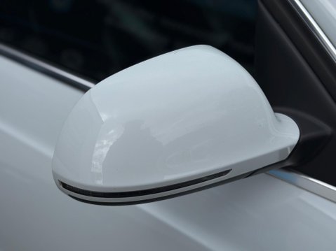 Audi Q3 2.0 TDI S line S Tronic quattro Euro 5 (s/s) 5dr 24