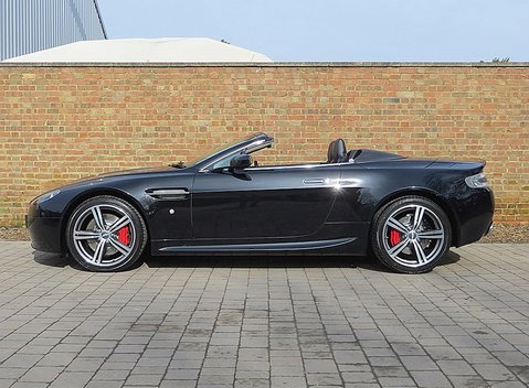 Aston Martin V8 Vantage N400 Roadster 5