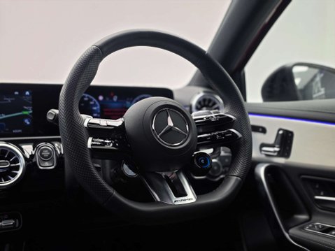Mercedes-Benz A Class 2.0 AMG A 35 Premium + MHEV 4M A 4WD 5dr 20