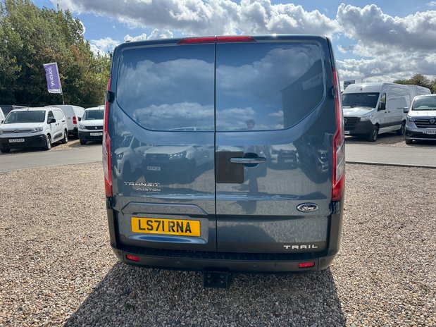 Ford Transit Custom Crew Cab LWB L2H1 (SOLD KH) Low Roof Trail 320 Air Con Alloys Sensors Tow B 8
