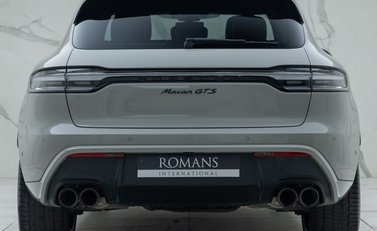 Porsche Macan GTS 8