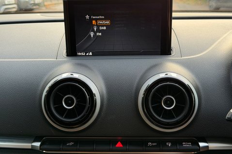 Audi A3 SPORTBACK E-TRON - APPLE CARPLAY -£20 ROAD TAX 44