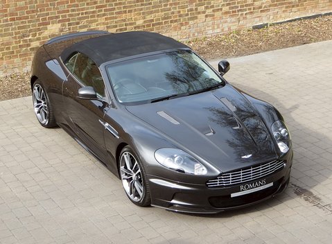 Aston Martin DBS Volante 2