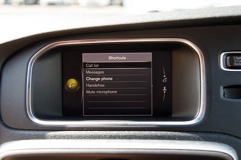 Volvo V40 T2 MOMENTUM NAV PLUS 18