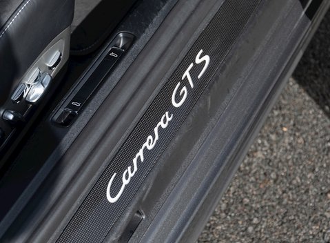 Porsche 911 Carrera GTS (991.2) 21