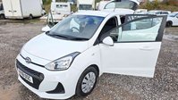 Hyundai i10 1.2 SE Hatchback 5dr Petrol Auto Euro 6 (87 ps) 9