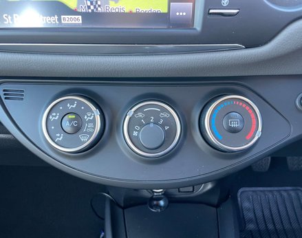 Toyota Yaris 1.5 Yaris Icon Tech VVT-i 5dr 39