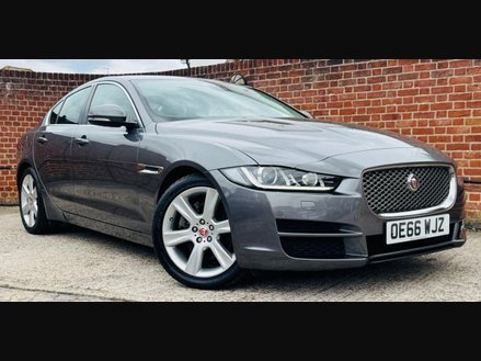 Jaguar XE 2.0d Portfolio Saloon 4dr Diesel Auto Euro 6 (s/s) (180 ps)