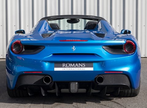 Ferrari 488 Spider 5