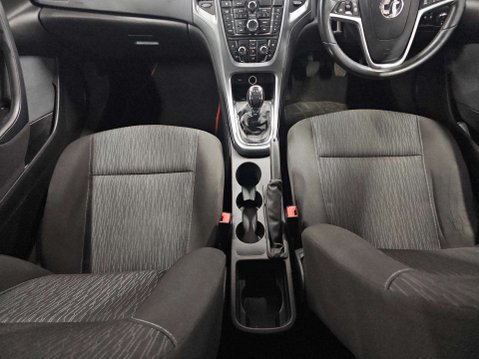Vauxhall Astra 1.4 Astra GTC Limited Edition T S/S 3dr 21