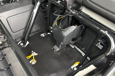 Iveco Daily 35S14V Hi-Matic Panel Van - Air Con / Auto / Car Play 16