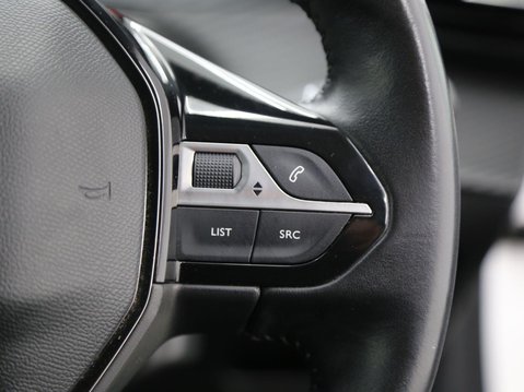 Peugeot 208 1.2 PureTech Allure Euro 6 (s/s) 5dr 12