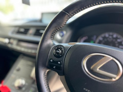 Lexus CT 200H SE 40