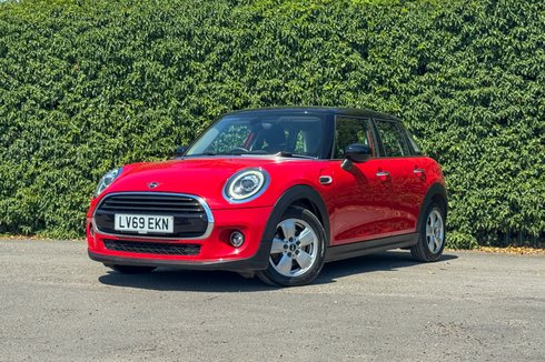 Mini Hatch 1.5 Cooper Classic Hatchback 5dr Petrol Steptronic