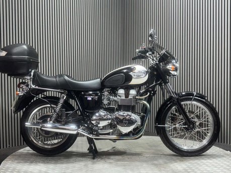 Triumph Bonneville 2004 ONLY 14K LONG MOT TOP BOX VERY CLEAN MODERN RETRO 790