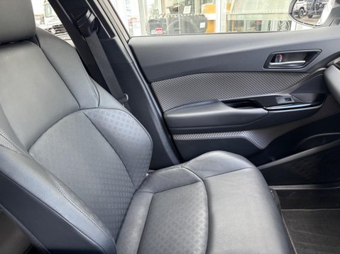 Toyota C-HR EXCEL 32