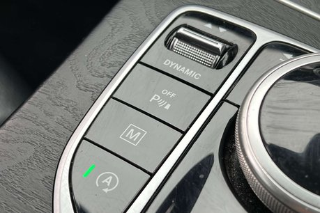 Mercedes-Benz GLC 2.0 GLC250 AMG Line SUV 5dr Petrol G-Tronic+ 4MATIC Euro 6 (s/s) (211 ps) 42