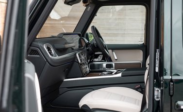 Mercedes-Benz G Series AMG Line 16