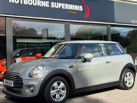 Mini Hatch Cooper 1.5 Petrol Manual Pepper Media 3 door - SAT NAV - 1 OWNER FSH