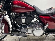 Harley-Davidson Touring 1745 FLHXS Street Glide Special Euro 4 21