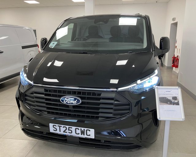 Ford Transit Custom Transit Custom 2.0 EcoBlue 136ps H1 Van Limited Auto