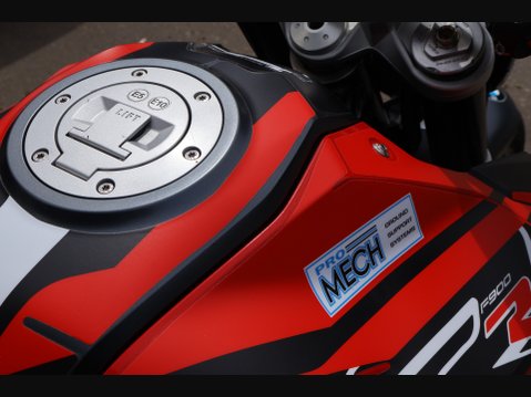 BMW F900 13