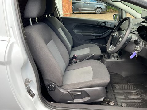Ford Fiesta BASE TDCI 10