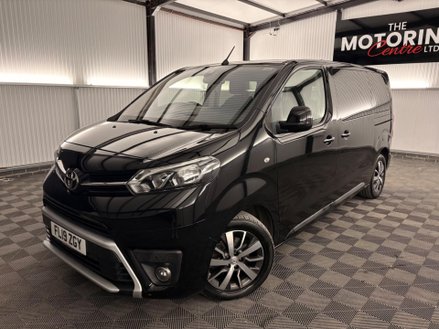 Toyota Proace Verso 2.0D Family Medium MPV MWB Euro 6 (s/s) 5dr (8 Seat)