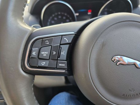 Jaguar XE 2.0d Prestige Auto Euro 6 (s/s) 4dr 74