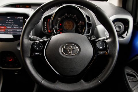 Toyota Aygo VVT-I X-CLUSIV X-SHIFT 20