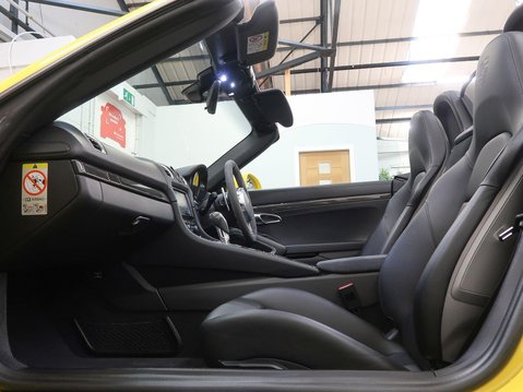 Porsche Boxster 2.7 981 PDK Euro 6 (s/s) 2dr 36