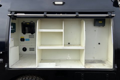 Toyota Hilux Active 4WD D-4D DCB Utility Service Body - Uprated to 3.5t 8