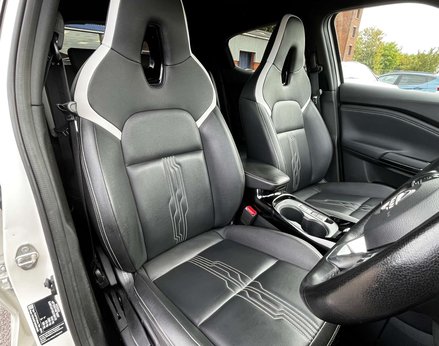 Nissan Juke 1.6 Juke Premiere Edition HEV CVT 5dr 71