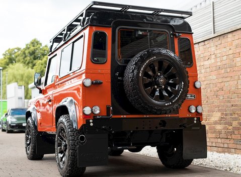 Land Rover Defender 90 Adventure Edition 25