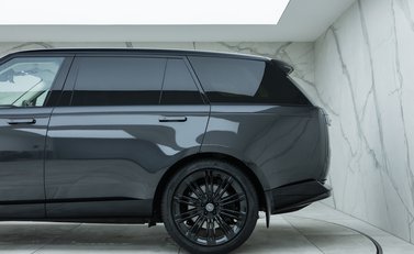 Land Rover Range Rover P530 Autobiography LWB (7 Seat) 34