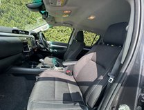 Toyota Hilux Invincible | Auto | 2.4 LT | Double Cab | Camera | Sensors | EURO 6 12