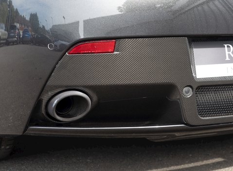 Aston Martin V12 Vantage S Roadster 29