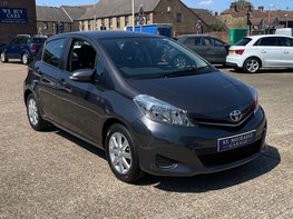 Toyota Yaris 1.0 Yaris TR VVT-i 5dr 4