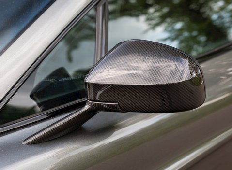 Aston Martin Vanquish S 26