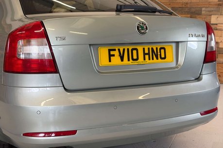 Skoda Octavia 1.4 TSI Elegance Hatchback 5dr Petrol DSG Euro 4 (122 ps) 67