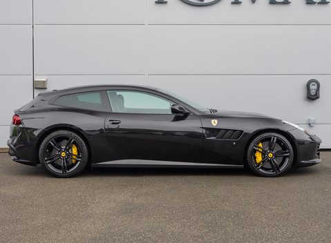 Ferrari GTC4 Lusso V12 3