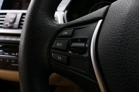 BMW 3 Series 2.0 320i Luxury Auto 4dr 41