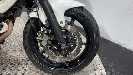 Suzuki Gladius 650 2012, 54K, 650CC RUNNING NAKED, SPARES/REPAIR/PROJECT 25