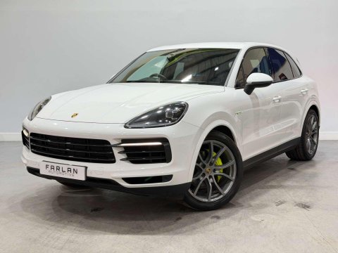 Porsche Cayenne 3.0 V6 E-Hybrid 14.1kWh SUV 5dr Petrol Plug-in Hybrid TiptronicS 4WD Euro 6 14